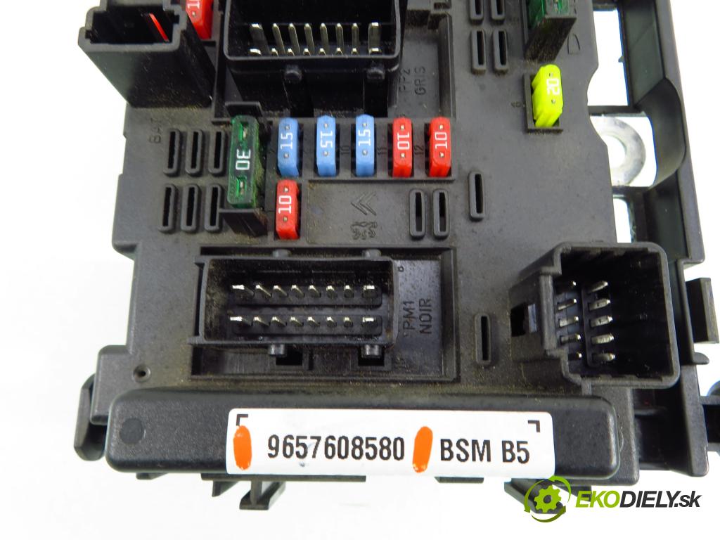 PEUGEOT 206 liftback (2A/C) HB 2003 55,00 1.4 75 - KFW 1360,00 MODUL BSM 9657608580