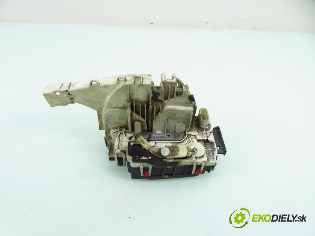 MERCEDES-BENZ SPRINTER 3,5-t Skrzynia (906) FURGON 2007 80,00 311 CDI (906.631, 906.633, 906.635, 906.637) - OM  2148,00 zámok A9067202135