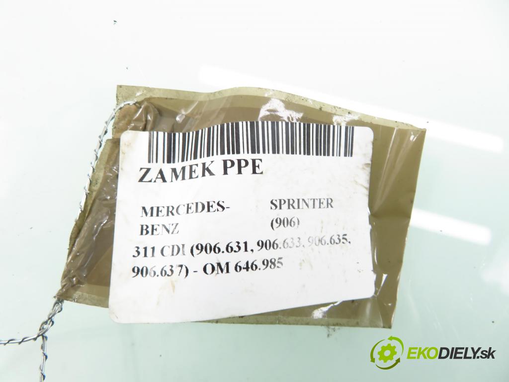 MERCEDES-BENZ SPRINTER 3,5-t Skrzynia (906) FURGON 2007 80,00 311 CDI (906.631, 906.633, 906.635, 906.637) - OM 2148,00 zámok A9067201735
