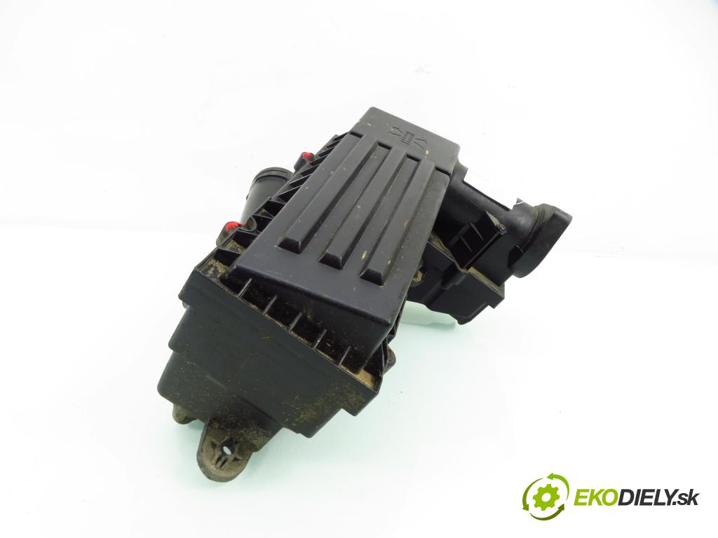 VW CADDY III Furgon (2KA, 2KH, 2CA, 2CH) FURGON 2006 77,00 1.9 TDI - BLS 1896,00 obal filtra vzduchu 3C0129607AD ; 3C0129601AJ (Kryt vzduchového filtru)