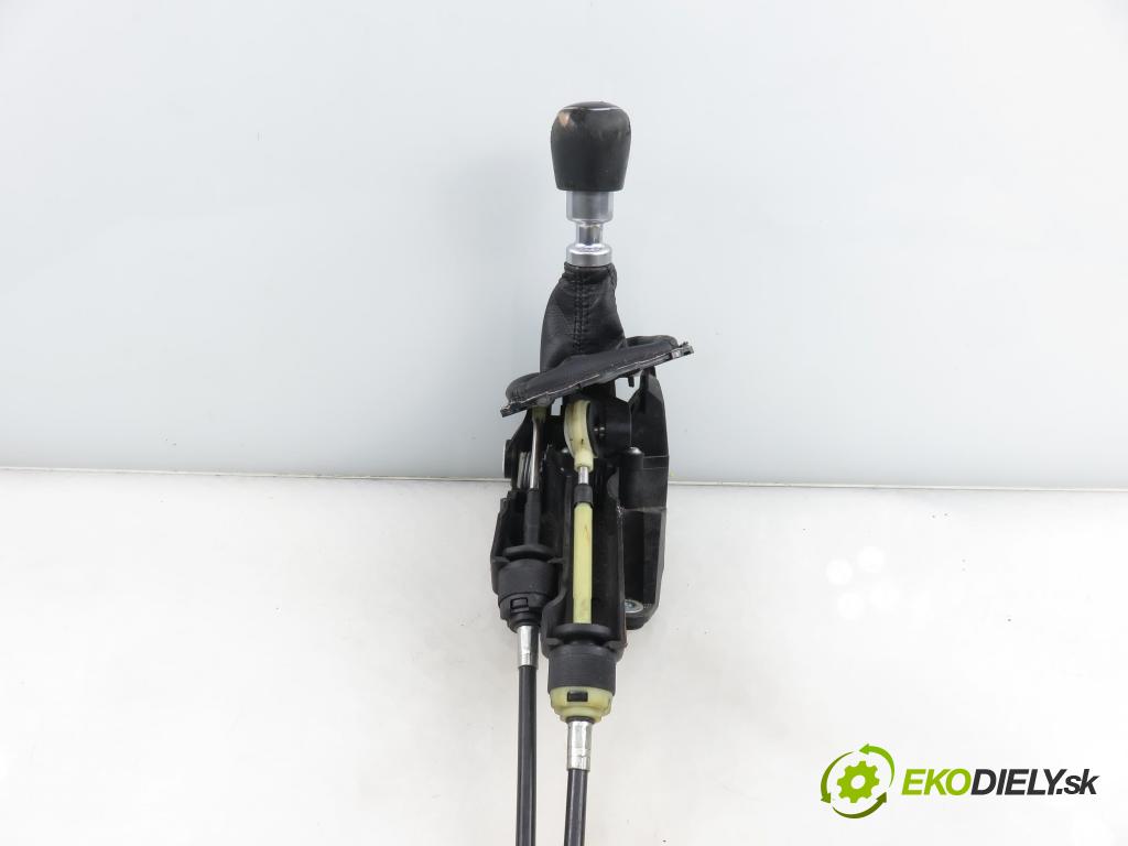 FORD FOCUS III Turnier KOMBI 2012 85,00 1.6 TDCi - T1DB 1560,00 ZVEDÁK: BV6R7E395GA