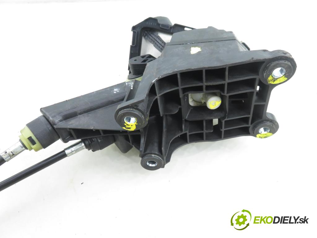 FORD FOCUS III Turnier KOMBI 2012 85,00 1.6 TDCi - T1DB 1560,00 ZVEDÁK: BV6R7E395GA