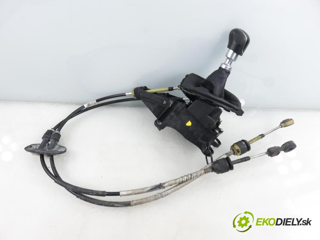 FORD FOCUS III Turnier KOMBI 2012 85,00 1.6 TDCi - T1DB 1560,00 ZVEDÁK: BV6R7E395GA