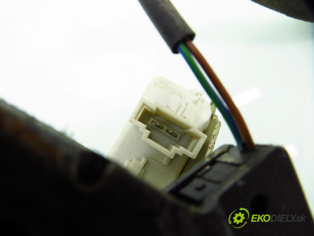 FORD GALAXY (WGR) MINIVAN 2002 85,00 2.0 i DOHC 116 - NSE 1998,00 zámok dverí kufor EL. YM21431C50DG ; 7M4827501