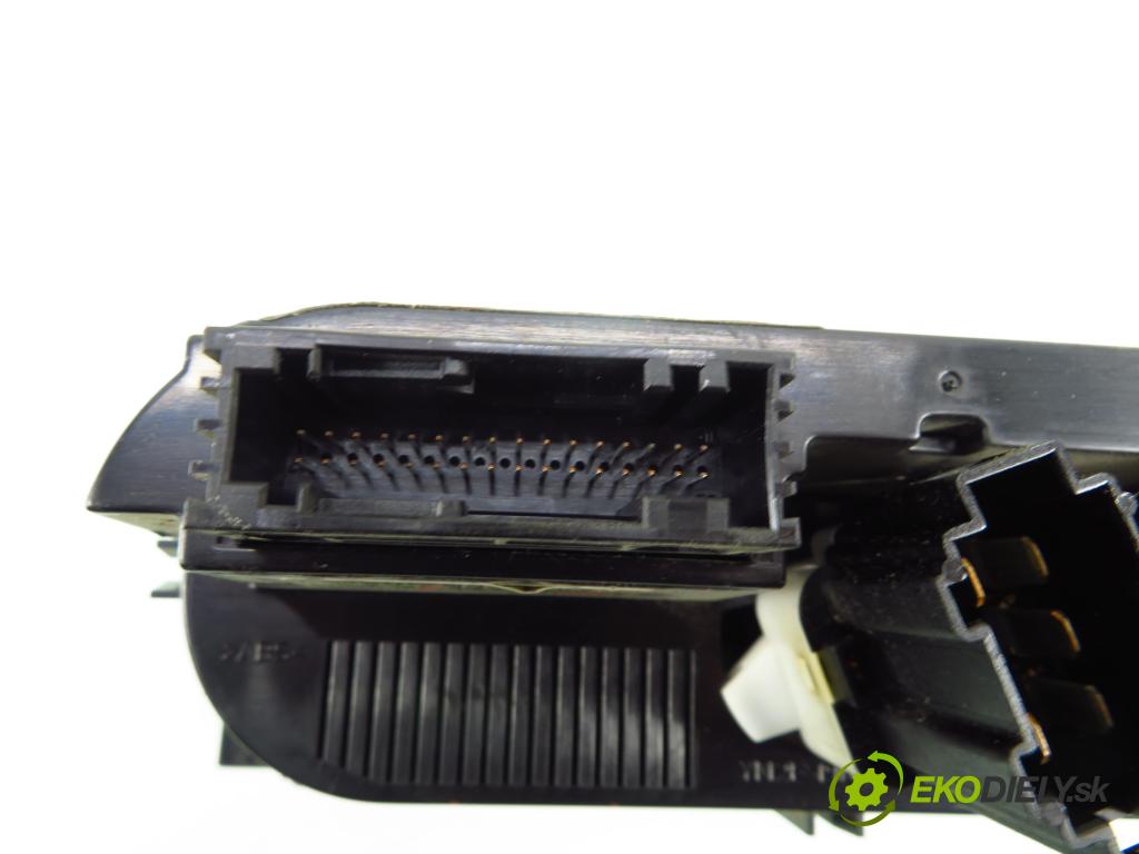 FORD GALAXY (WGR) MINIVAN 2002 85,00 2.0 i DOHC 116 - NSE 1998,00 Panel topení KLIMATIZACE: 7M5907049C ; YM2119980BD