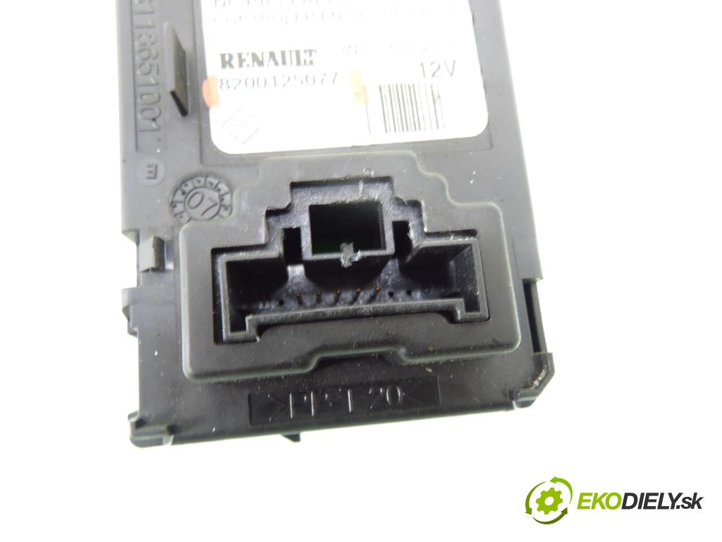 RENAULT SCENIC II (JM0/1_) MINIVAN 2008 78,00 1.5 dCi 106 - K9K 732 1461,00 CZYTNIK KARTY: S118539002E ; 8200125077