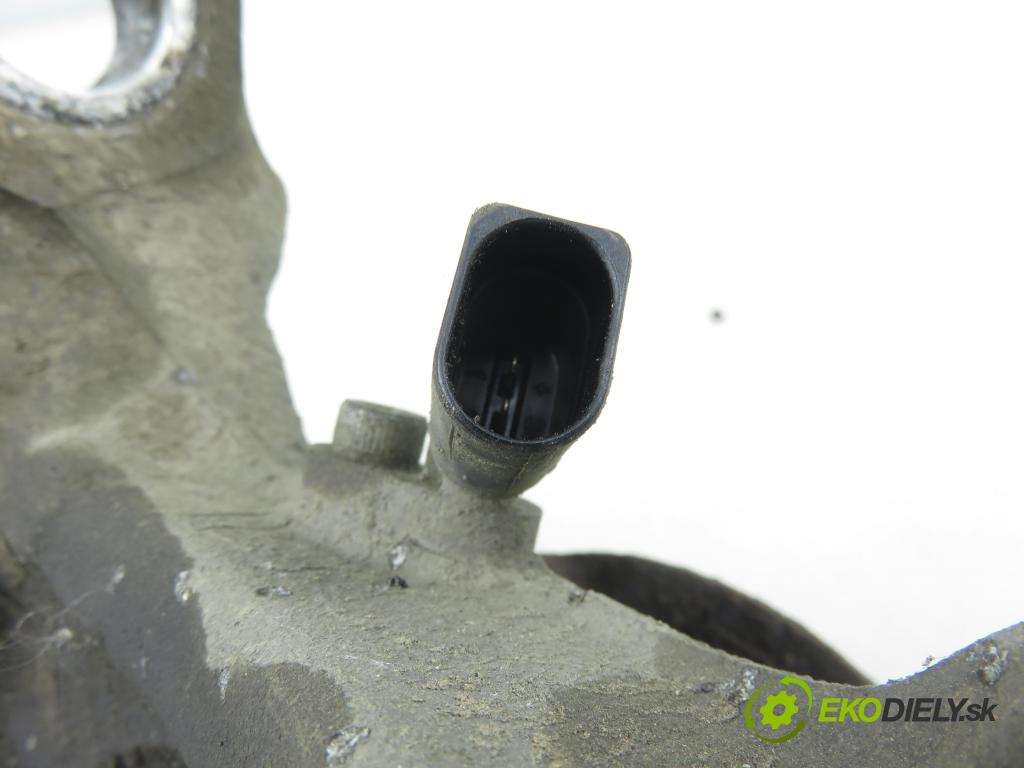 AUDI Q5 (8R) SUV 2010 176,00 3.0 TDI quattro - CCWA 2967,00 náboj PP ABS 8K0407258G