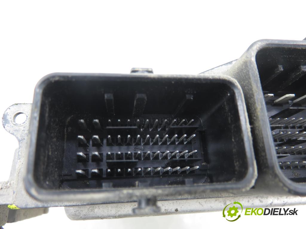 FORD FIESTA VI Van HB 2010 51,00 1.4 TDCi - KVJA 1399,00 řídící jednotka motora BV2112A650ACD ; 0281019144