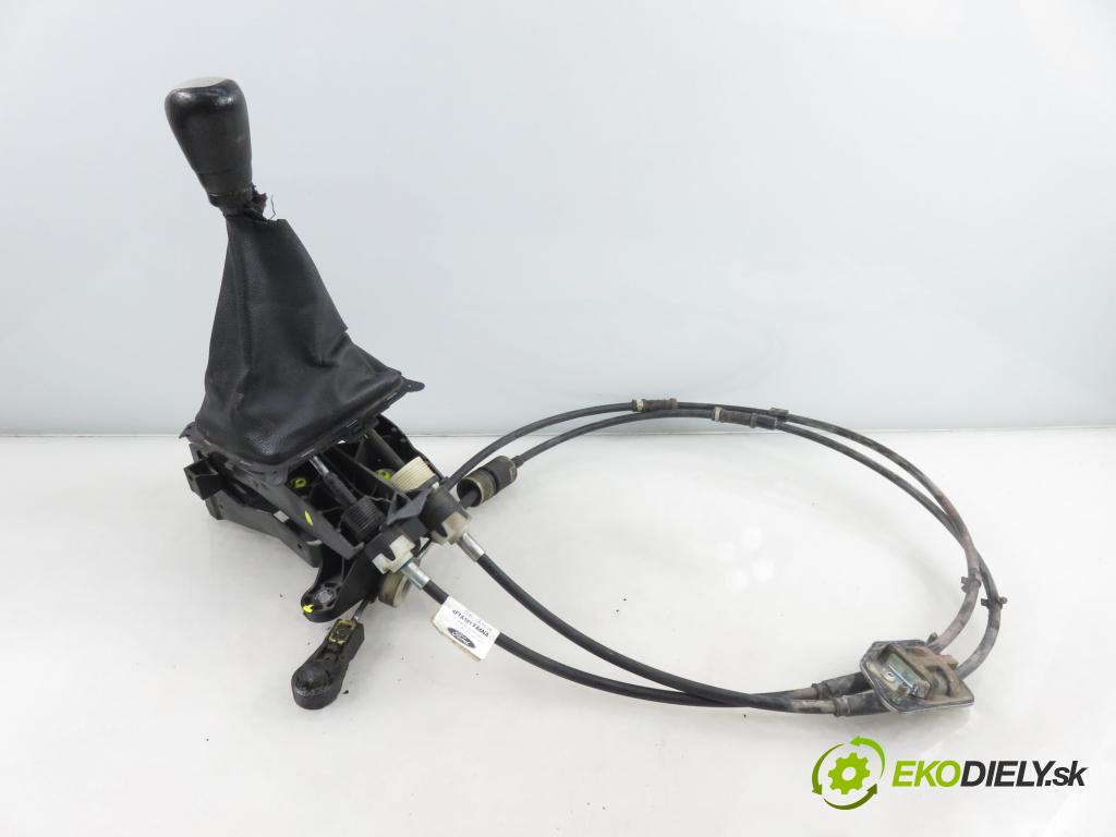 FORD FIESTA VI Van HB 2010 51,00 1.4 TDCi - KVJA 1399,00 ZVEDÁK: CA6R7C453MBA