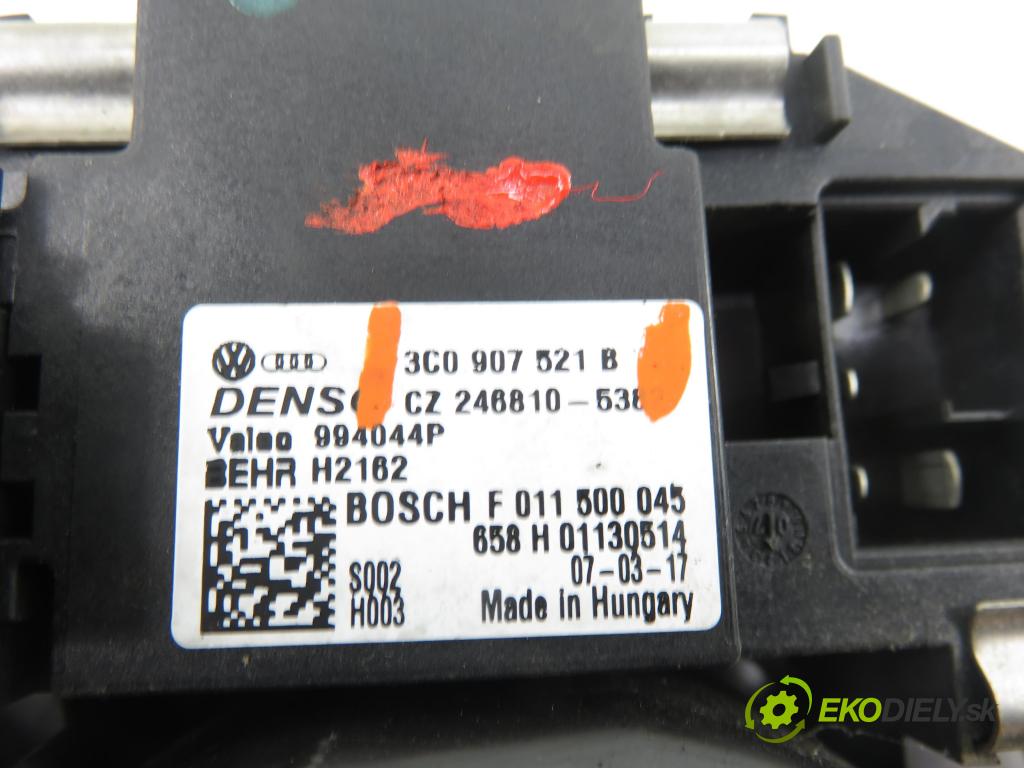 SEAT LEON (1P1) HB 2007 77,00 1.9 TDI - BLS 1896,00 Ventilátor vetráku 3C0907521B