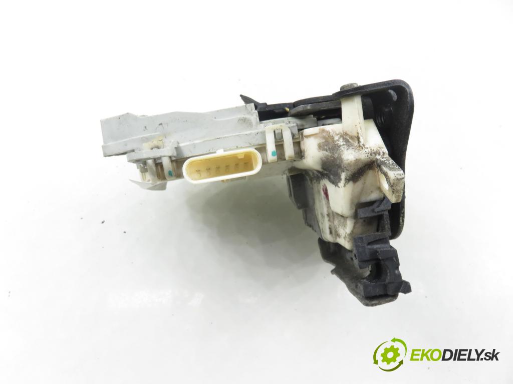 AUDI Q5 (8R) SUV 2010 176,00 3.0 TDI quattro - CCWA 2967,00 zámok 8J1837016C