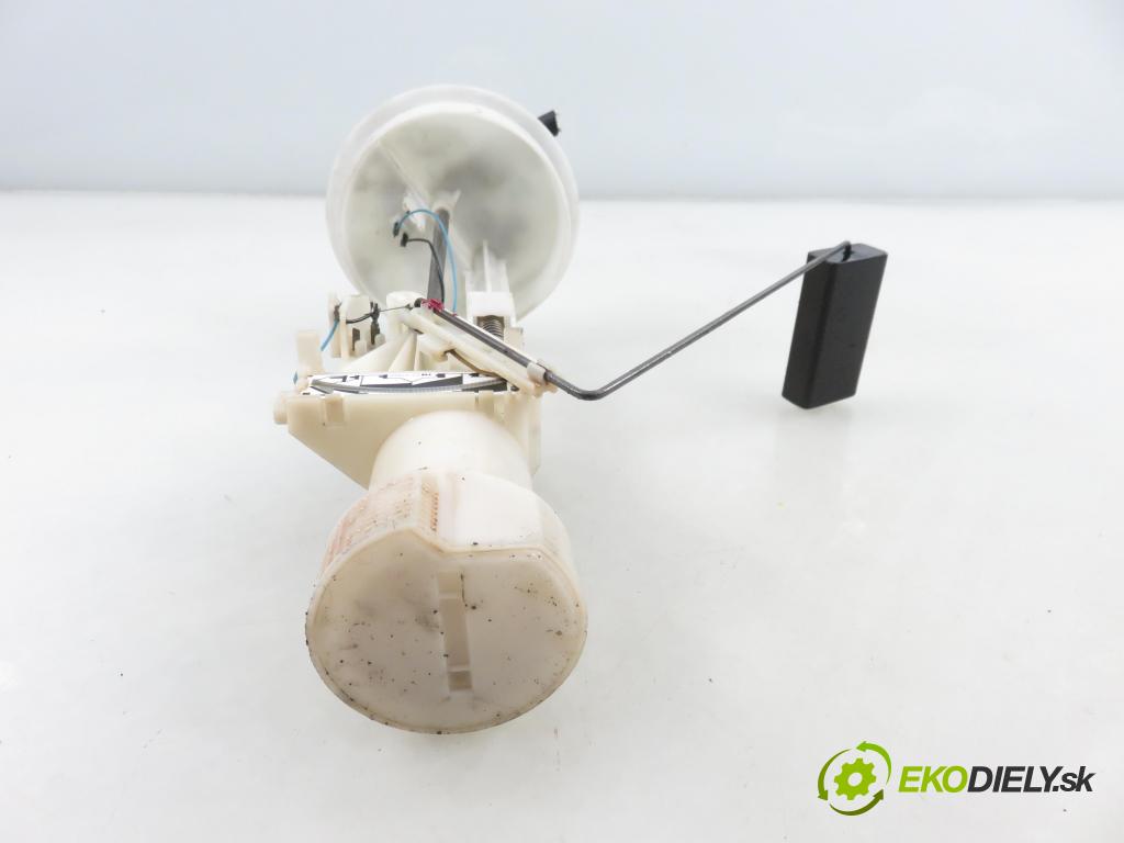 VW GOLF III Variant (1H5) KOMBI 1997 66,00 1.9 TDI - 1Z 1896,00 snímač hladiny paliva 1H9919183C