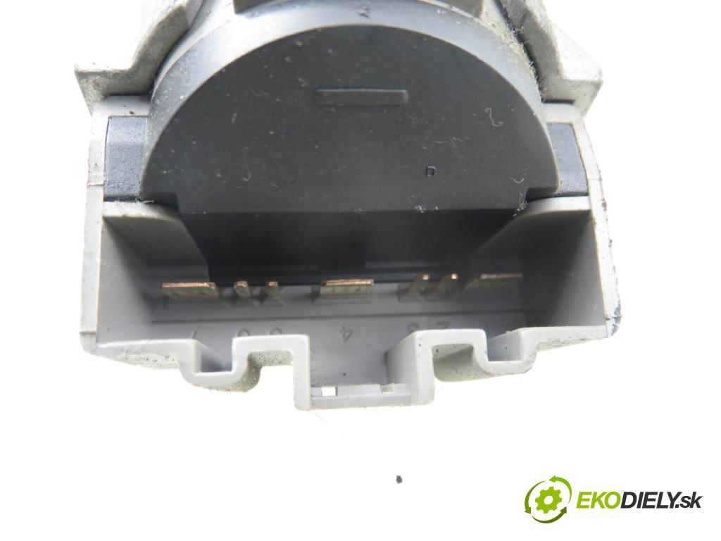 FORD FIESTA VI Van HB 2010 51,00 1.4 TDCi - KVJA 1399,00 spinačka 9V213F880ED (Spínacia skrinka)