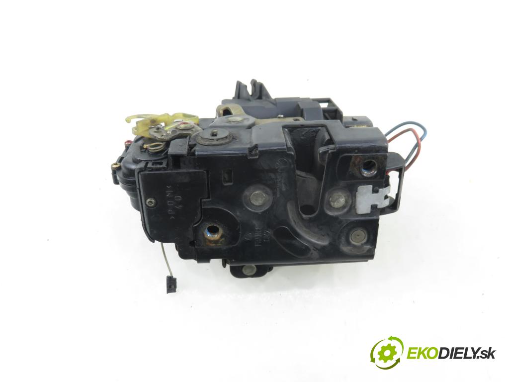 SKODA OCTAVIA I (1U2) LIFTBACK 2000 66,00 1.9 TDI 90- AGR 1896,00 zámok 3B4839115A