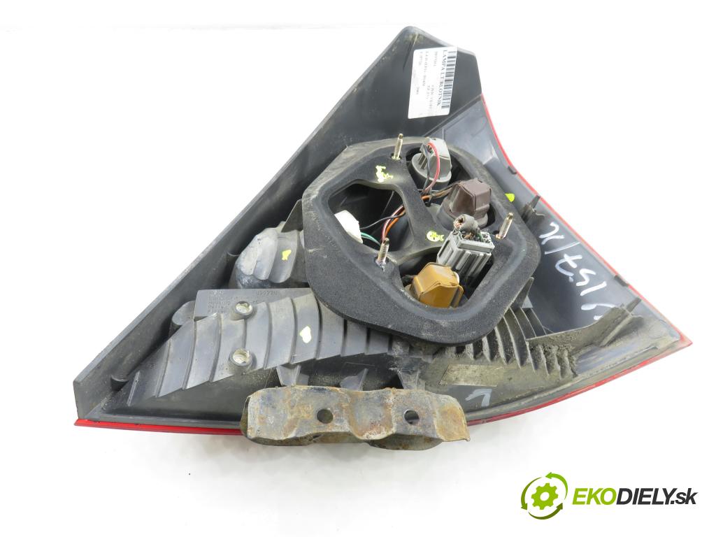 HONDA CIVIC VII Hatchback (EU, EP, EV) HB 2001 66,00 1.4 iS (EP1) 90 - D14Z6 1396,00 světlo levé zadní