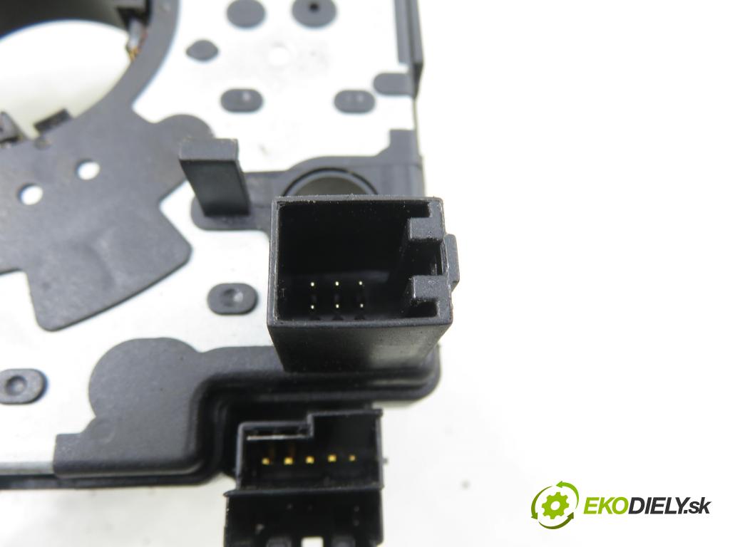 VW GOLF IV (1J1) HB 2001 66,00 1.9 TDI 90 - ALH 1896,00 PÁSKA: air BAG 1J0959654AC