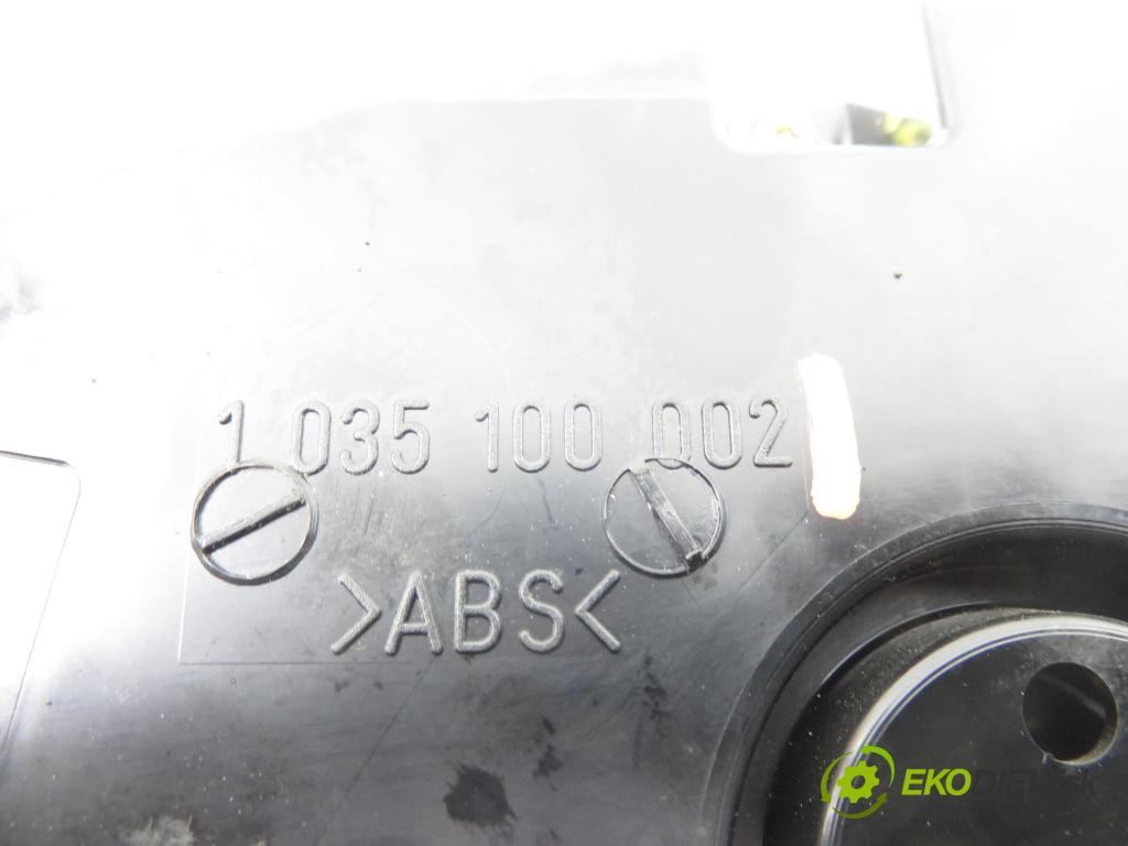 VW GOLF IV (1J1) HB 2001 66,00 1.9 TDI 90 - ALH 1896,00 prístrojovka elektrický 1J0920825B ; 0263628062 ; 1035100002