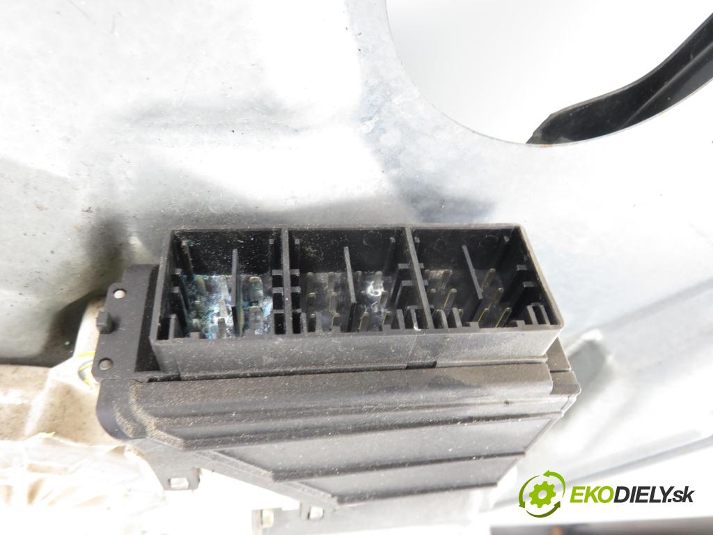 SEAT IBIZA III (6L1) HB 2003 55,00 1.4 16V - BBY 1390,00 mechanismus oken 6L4837751CN ; 6L4837755P ; 6Q2959802A