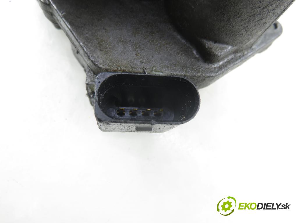 VW PHAETON (3D1, 3D2, 3D3, 3D4, 3D6, 3D7, 3D8, 3D9) SEDAN 2006 165,00 3.0 TDI 2967,00 Škrtiaca klapka 4E0145950J (Škrtiaca klapka)