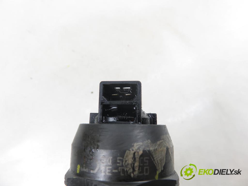 SKODA ROOMSTER (5J) HB 2008 59,00 1.4 TDI - BMS 1422,00 vstříkovač 038130073BP ; 0414720314 (Vstřikovač paliva)