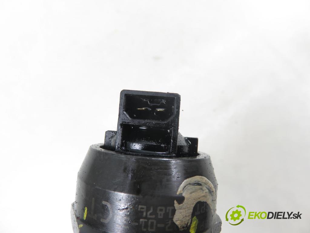 SKODA ROOMSTER (5J) HB 2008 59,00 1.4 TDI - BMS 1422,00 vstříkovač 038130073BP ; 0414720314 (Vstřikovač paliva)