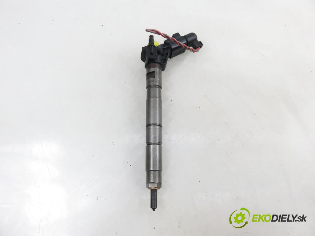 VW PHAETON (3D1, 3D2, 3D3, 3D4, 3D6, 3D7, 3D8, 3D9) SEDAN 2006 165,00 3.0 TDI 2967,00 vstrekovač 059130277S ; 0445115024 (Vstrekovač paliva)