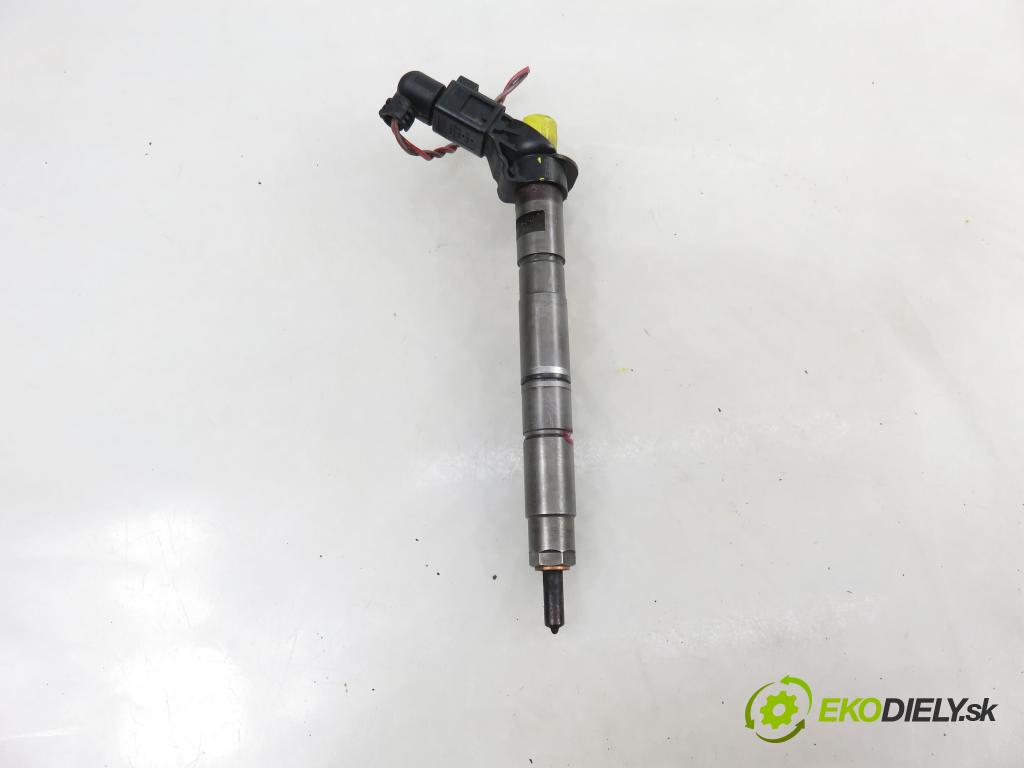 VW PHAETON (3D1, 3D2, 3D3, 3D4, 3D6, 3D7, 3D8, 3D9) SEDAN 2006 165,00 3.0 TDI 2967,00 vstřikovač 059130277S ; 0445115024 (Vstřikovač paliva)