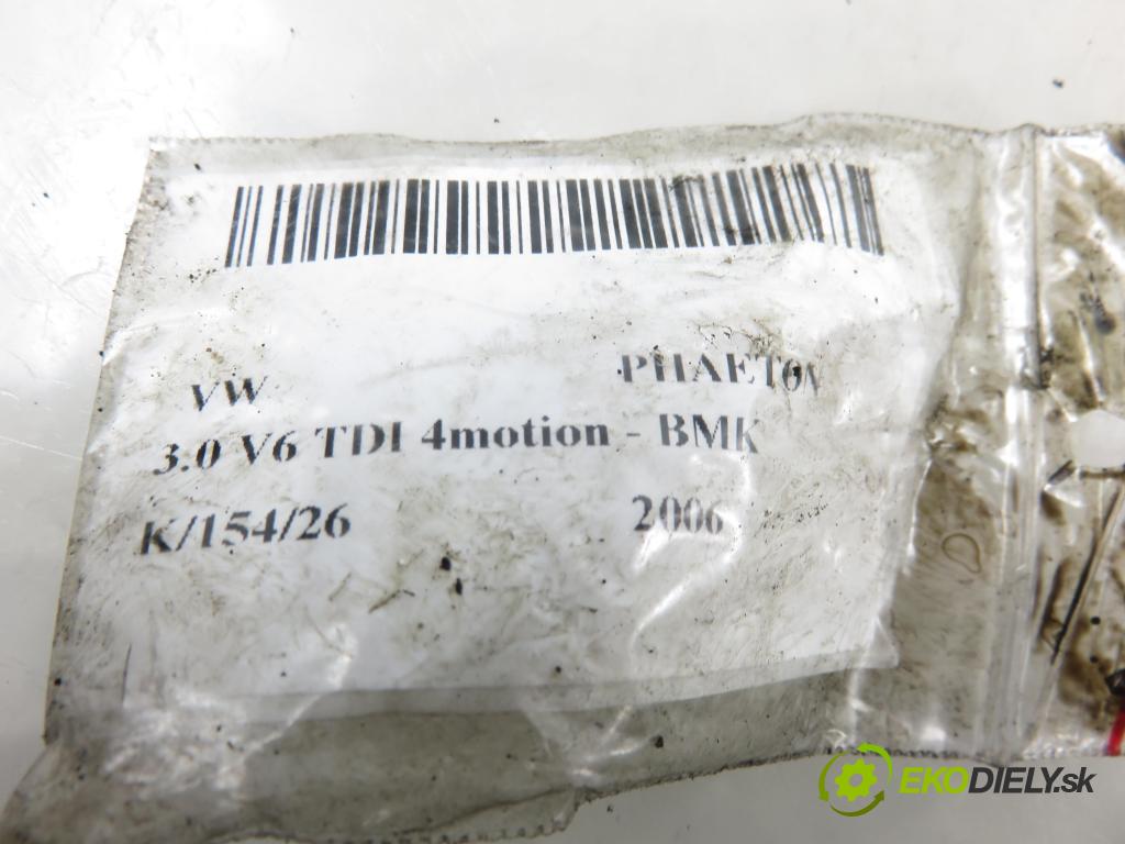 VW PHAETON (3D1, 3D2, 3D3, 3D4, 3D6, 3D7, 3D8, 3D9) SEDAN 2006 165,00 3.0 TDI 2967,00 vstřikovač 059130277S ; 0445115024 (Vstřikovač paliva)