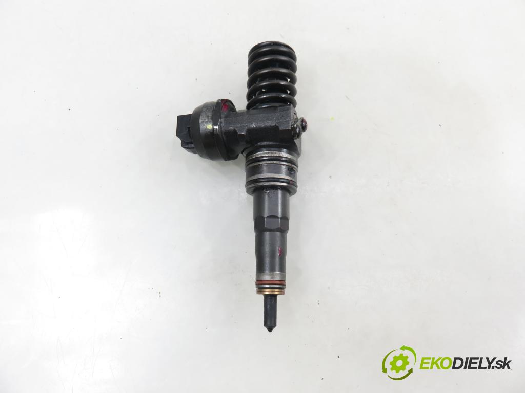 SKODA ROOMSTER (5J) HB 2008 59,00 1.4 TDI - BMS 1422,00 Vstrekovač 038130073BP ; 0414720314 (Vstrekovač paliva)