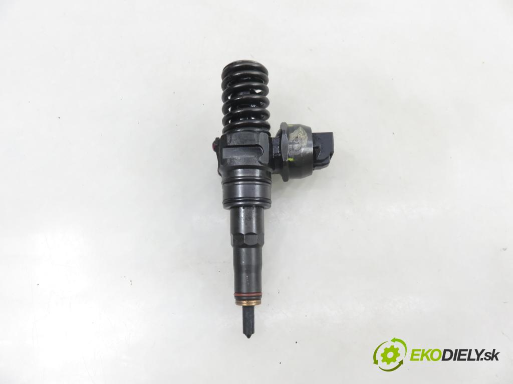SKODA ROOMSTER (5J) HB 2008 59,00 1.4 TDI - BMS 1422,00 vstříkovač 038130073BP ; 0414720314 (Vstřikovač paliva)