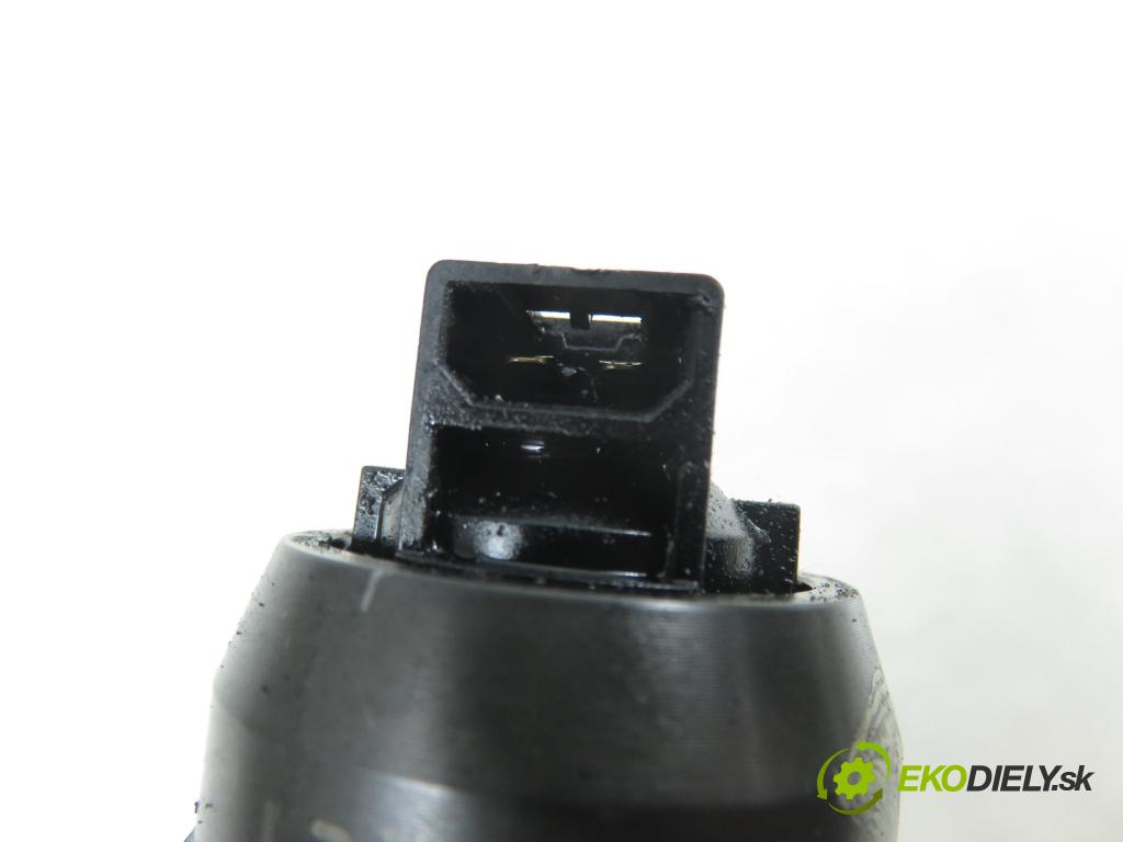 SKODA ROOMSTER (5J) HB 2008 59,00 1.4 TDI - BMS 1422,00 vstříkovač 038130073BP ; 0414720314 (Vstřikovač paliva)