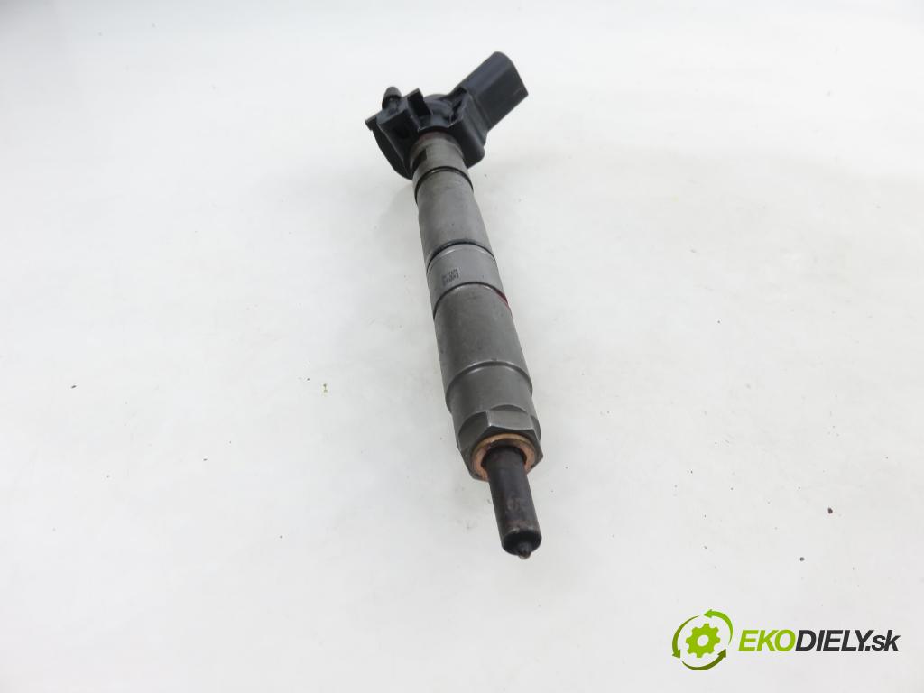 VW PHAETON (3D1, 3D2, 3D3, 3D4, 3D6, 3D7, 3D8, 3D9) SEDAN 2006 165,00 3.0 TDI 2967,00 vstřikovač 059130277S ; 0445115024 (Vstřikovač paliva)