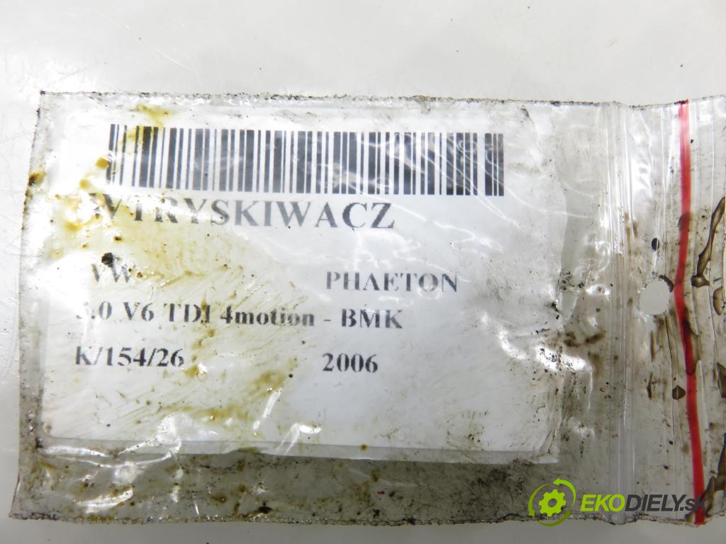 VW PHAETON (3D1, 3D2, 3D3, 3D4, 3D6, 3D7, 3D8, 3D9) SEDAN 2006 165,00 3.0 TDI 2967,00 vstřikovač 059130277S ; 0445115024 (Vstřikovač paliva)