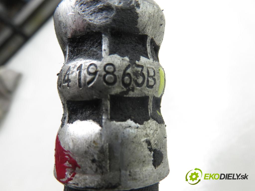 RENAULT SCENIC I (JA0/1_) MINIVAN 2001 59,00 1.9 dTi 80 - F9Q 744 1870,00 trubka / Rúra servočerpadlo 7700419863 ; 7700419863B