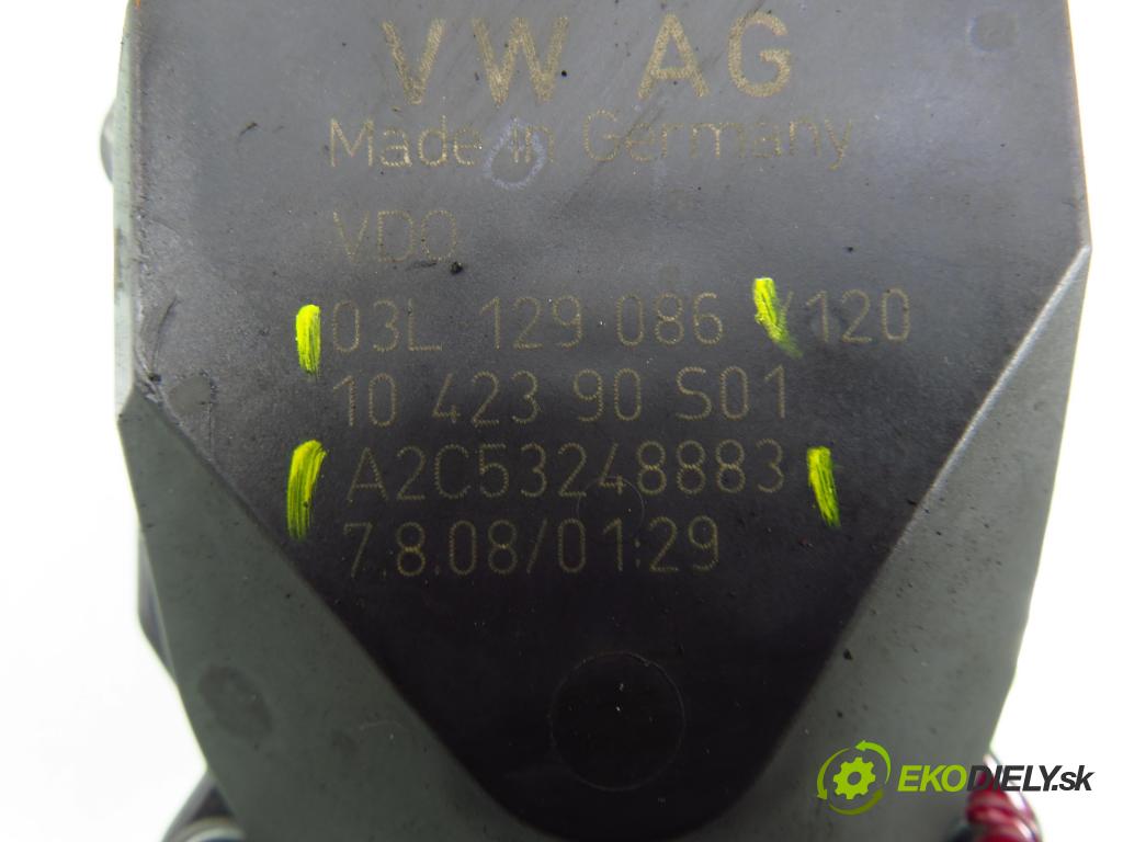 AUDI A4 Avant (8K5, B8) KOMBI 2008 105,00 2.0 TDI - CAGA 1968,00 Nastavovač zvod, potrubie A2C53248883 ; 03L129086 (Motorček ostatné)