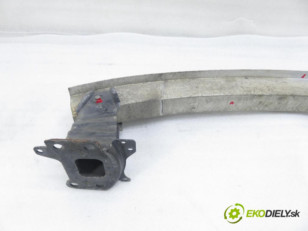 AUDI A3 (8P1) HB 2003 103,00 2.0 TDI PD 16V 140 1968,00 výztuha PŘEDNÍ 8P3807113A