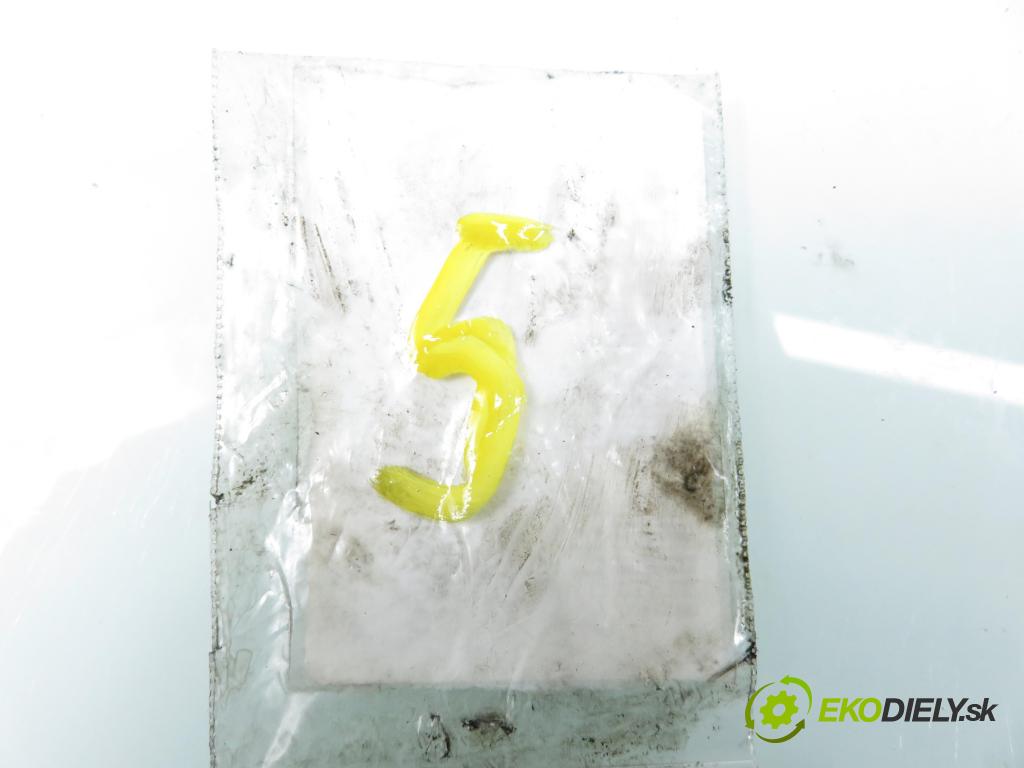 PORSCHE CAYENNE II (92A) SUV 2010 176,00 3.0 Diesel - M 05.9E 2967,00 vstřikovač 059130277BE ; 0445116023 (Vstřikovač paliva)