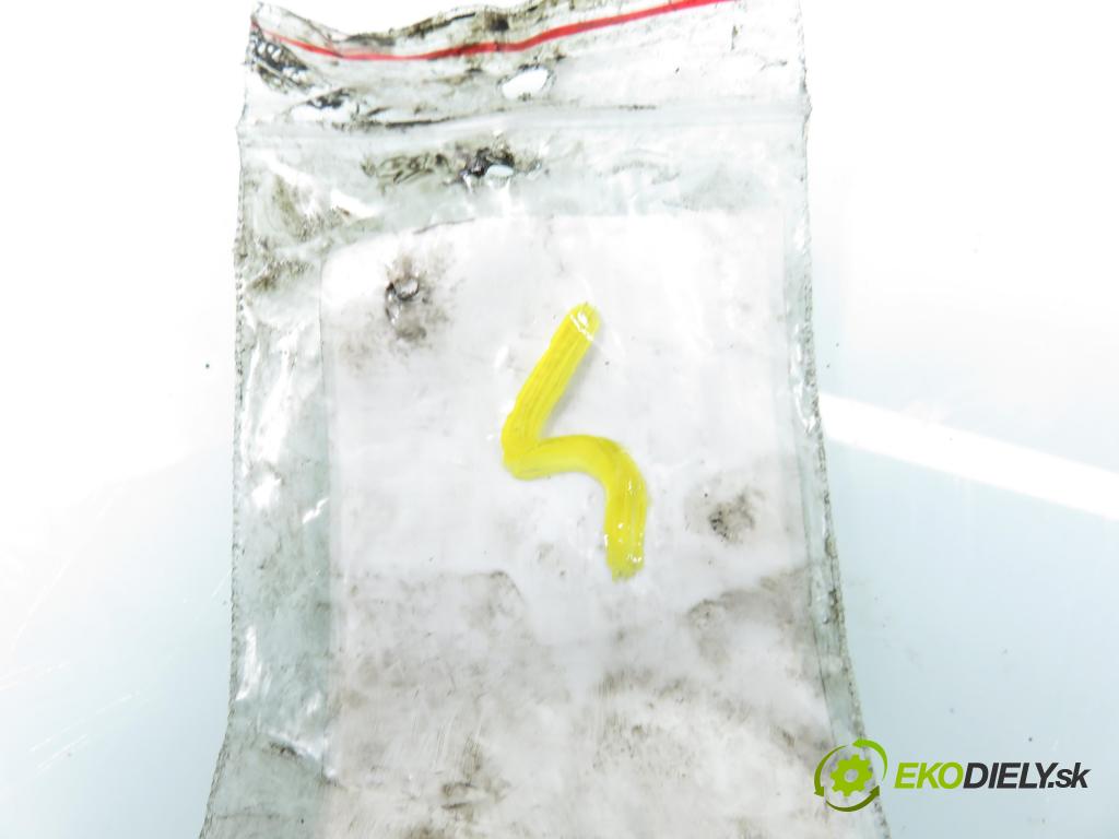 PORSCHE CAYENNE II (92A) SUV 2010 176,00 3.0 Diesel - M 05.9E 2967,00 vstřikovač 059130277BE ; 0445116023 (Vstřikovač paliva)