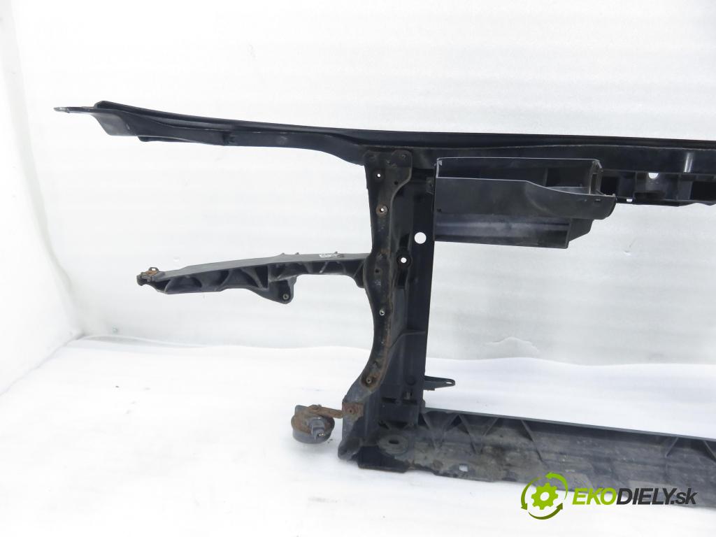 AUDI A3 (8P1) HB 2003 103,00 2.0 TDI PD 16V 140 1968,00 Držiak predný 8P0805588A