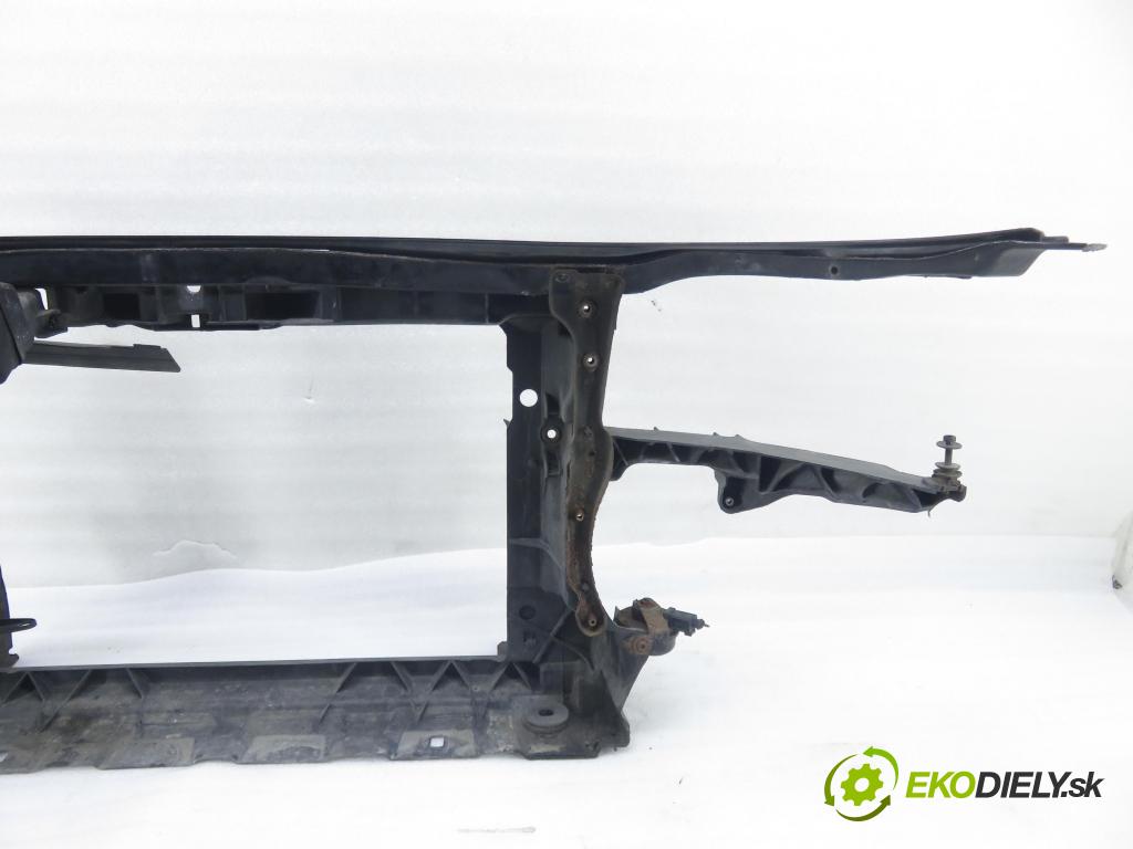 AUDI A3 (8P1) HB 2003 103,00 2.0 TDI PD 16V 140 1968,00 držák přední část 8P0805588A