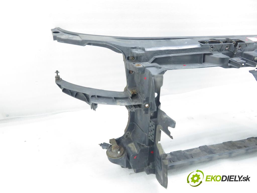 AUDI A3 (8P1) HB 2003 103,00 2.0 TDI PD 16V 140 1968,00 držák přední část 8P0805588A