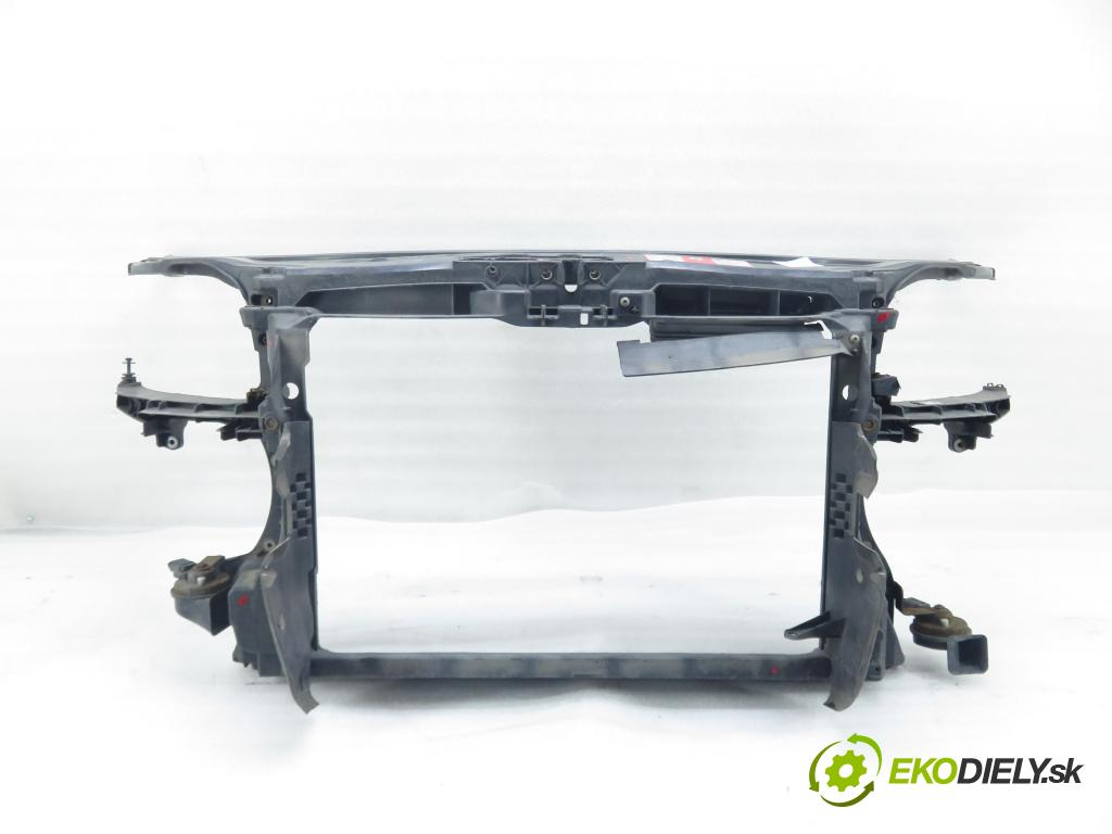 AUDI A3 (8P1) HB 2003 103,00 2.0 TDI PD 16V 140 1968,00 držák přední část 8P0805588A