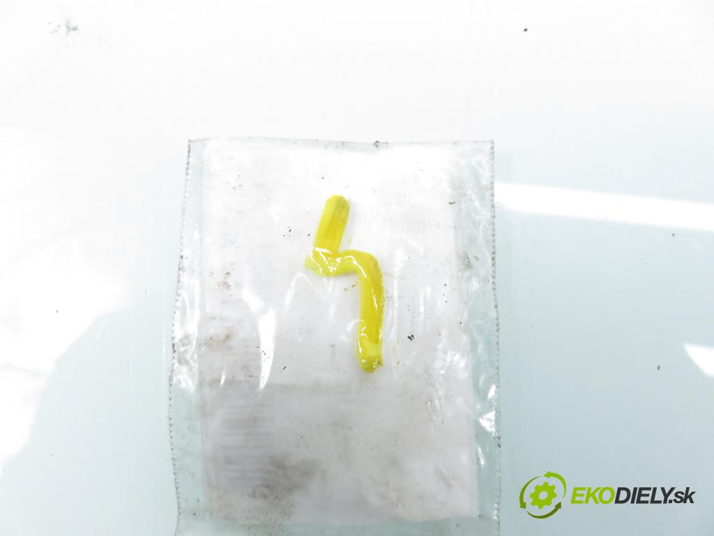 CITROEN C5 III Break (RW_) KOMBI 2008 150,00 2.7 HDi - UHZ (DT17BTED4) 2720,00 vstřikovač 5U3Q9K546AA (Vstřikovač paliva)