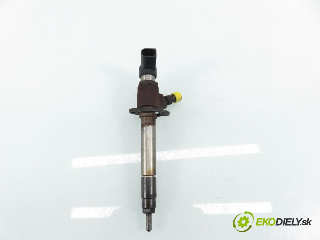 CITROEN C5 III Break (RW_) KOMBI 2008 150,00 2.7 HDi - UHZ (DT17BTED4) 2720,00 vstřikovač 5U3Q9K546AA (Vstřikovač paliva)