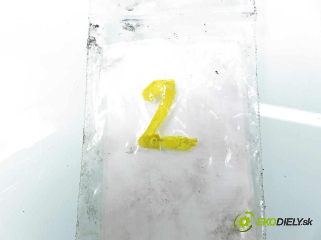 CITROEN C5 III Break (RW_) KOMBI 2008 150,00 2.7 HDi - UHZ (DT17BTED4) 2720,00 vstřikovač 5U3Q9K546AA (Vstřikovač paliva)