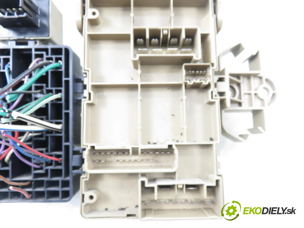 SUBARU LEGACY IV Kombi (BP) KOMBI 2007 121,00 2.0 16V DOHC AWD (BP5) - EJ204 EJ20F BiFuel 1994,00 Skrinka POJISTKY: 82201AG040