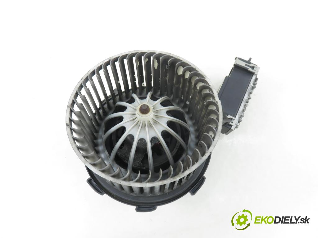 AUDI A5 (8T3) COUPE 2009 140,00 2.7 TDI - CGKA 2698,00 ventilátor větráku 8K1820021 ; 8K0820521 ; 8K0820521