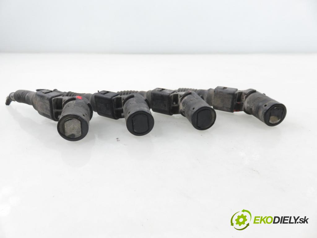 AUDI A4 (8E2, B6) SEDAN 2003 132,00 2.5 TDI V6 180 quattro - AKE 2496,00 Snímač 602195