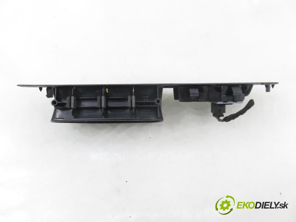 SEAT IBIZA III (6L1) HB 2003 55,00 1.4 16V - BBY 1390,00 Panel ovládania okien 6L1867171D