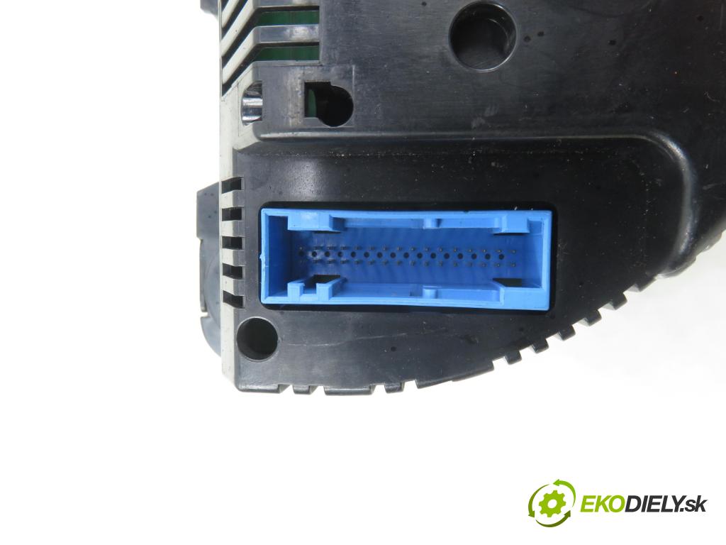 AUDI A4 (8E2, B6) SEDAN 2003 132,00 2.5 TDI V6 180 quattro - AKE 2496,00 Prístrojovka elektrický 0263626035